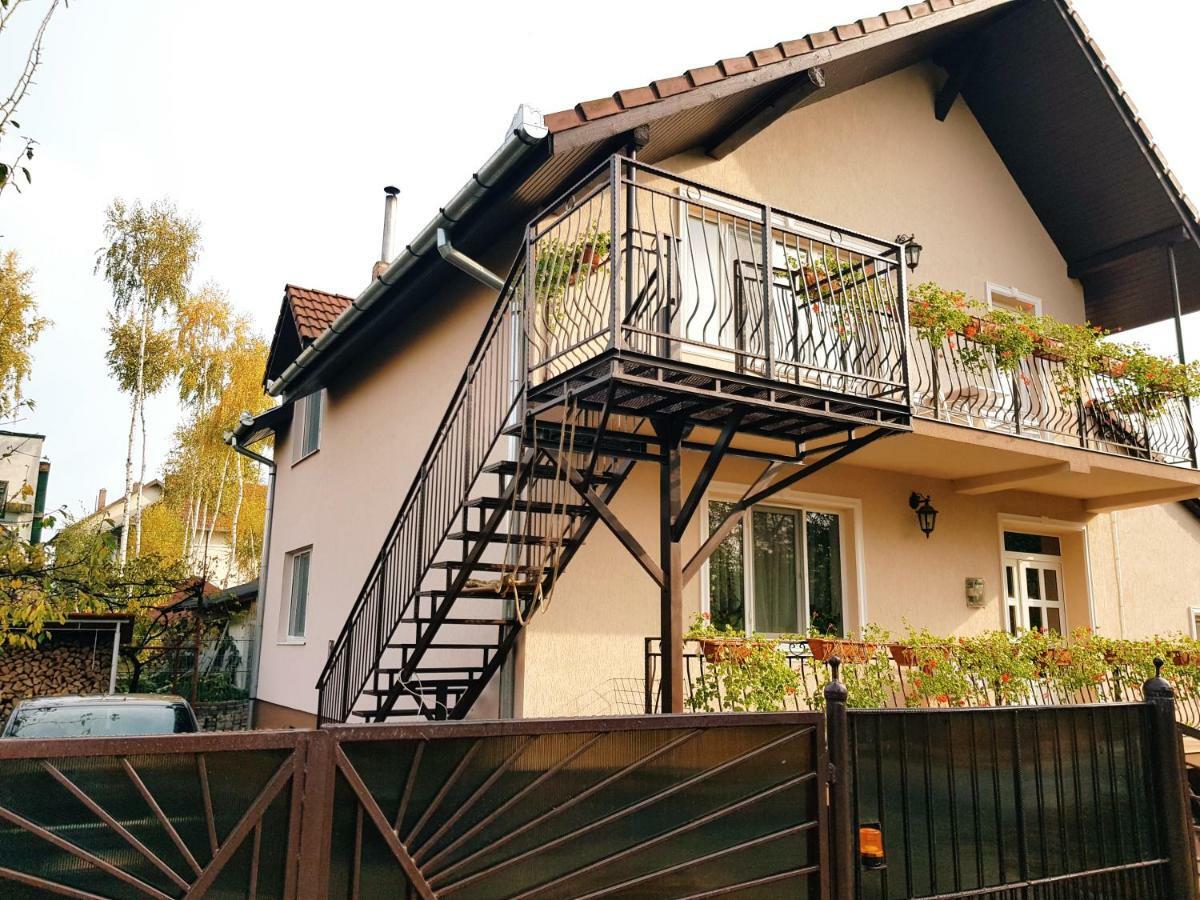 Hotel Apulum Gardens Alba Iulia Exterior foto